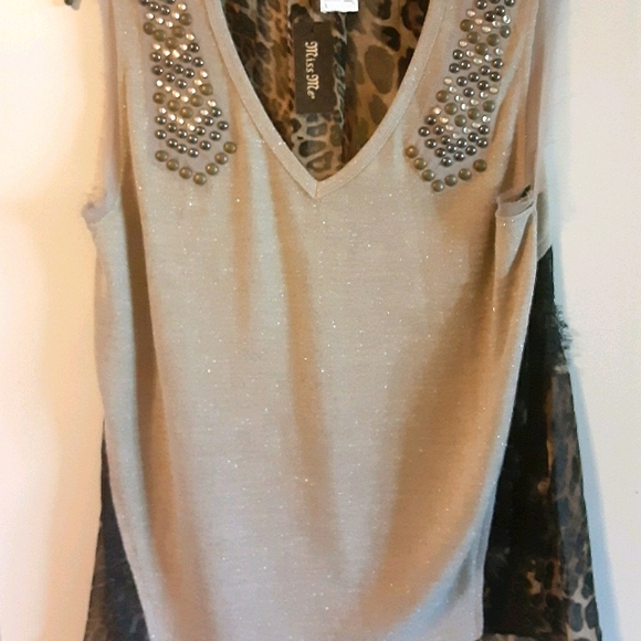 *NWT* Miss Me sleeveless Top L - Picture 1 of 3